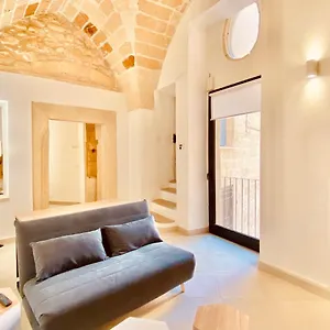 https://casa-nathalie-au-coeur-du-baroque.lecce-hotels.com
