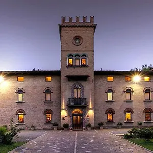3* מלון Castello