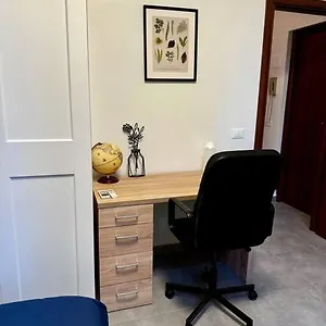 Comfortable -renovated City Flat Modena